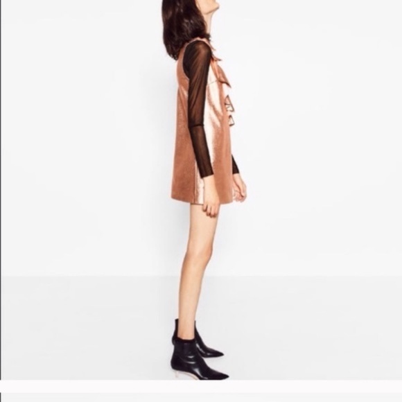 Rose Gold Metallic Ruffle Faux Suede Party… - Picture 4 of 12